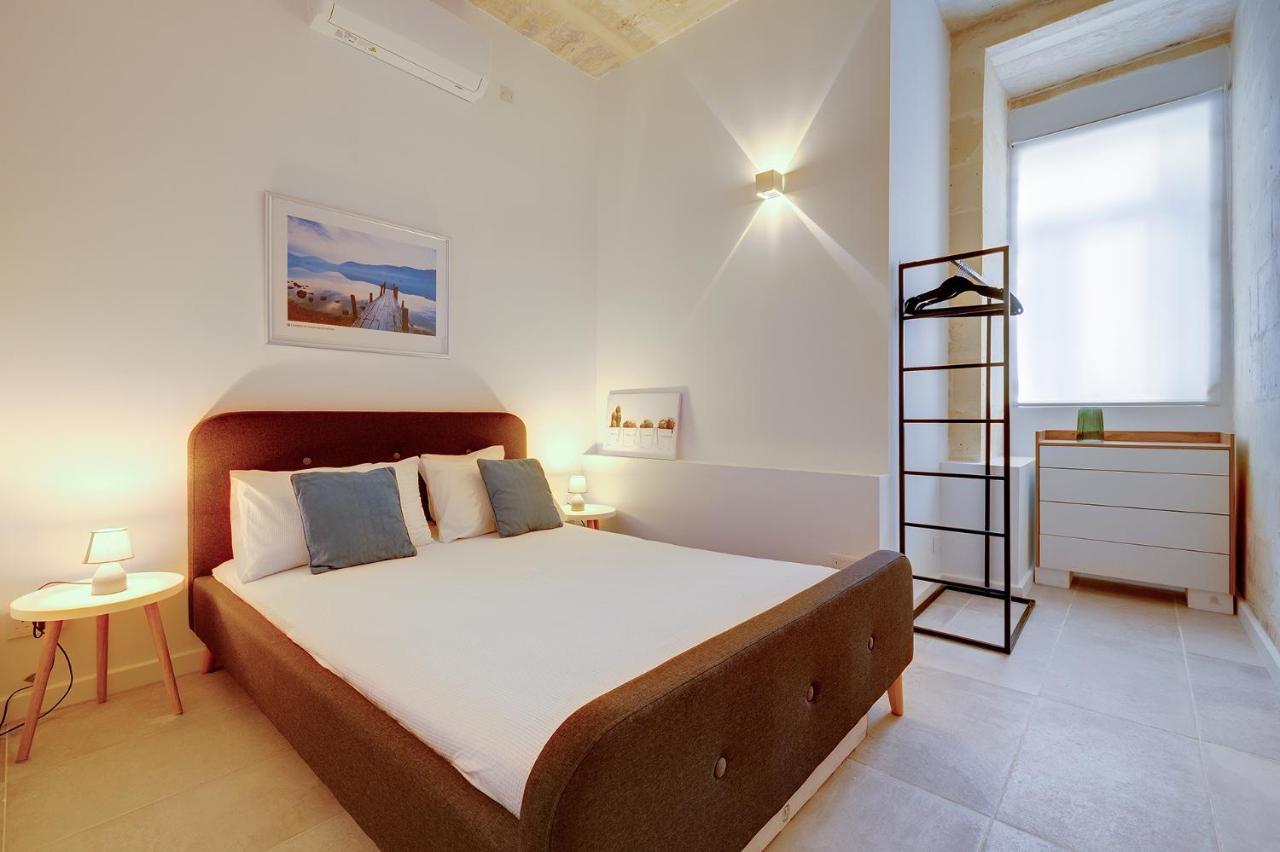 Stylish 2BR Apartment in La Valletta Esterno foto